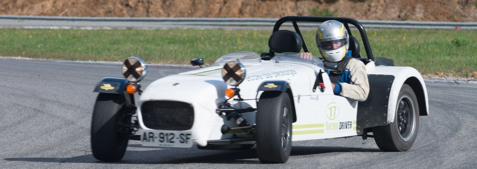 Caterham 7'Driver en glisse