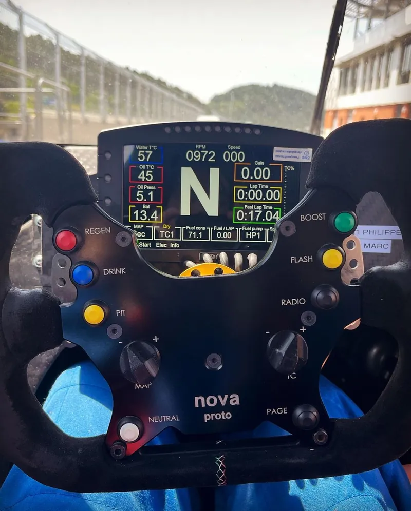 Au volant d'un prototype Nova