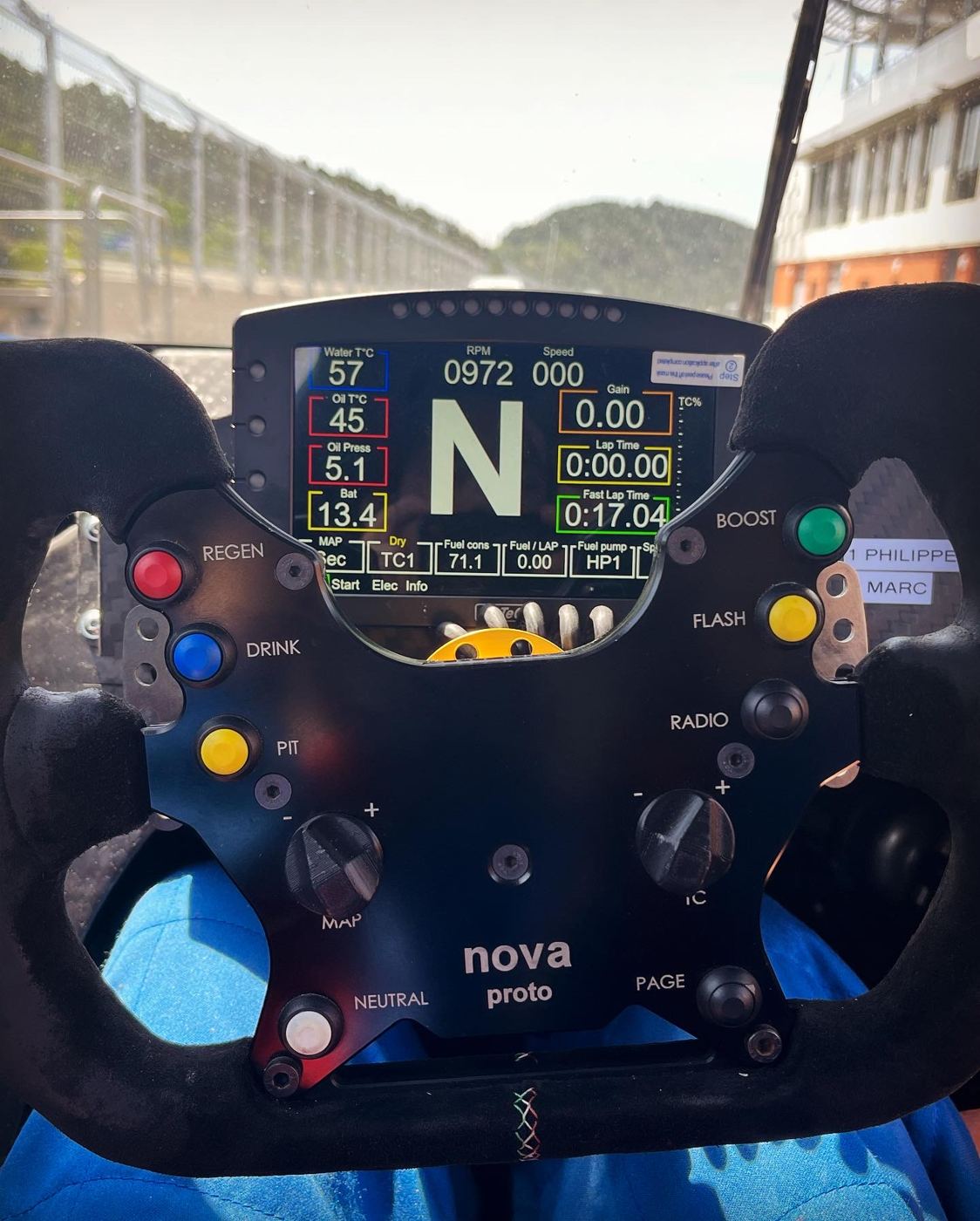 Au volant d'un prototype Nova